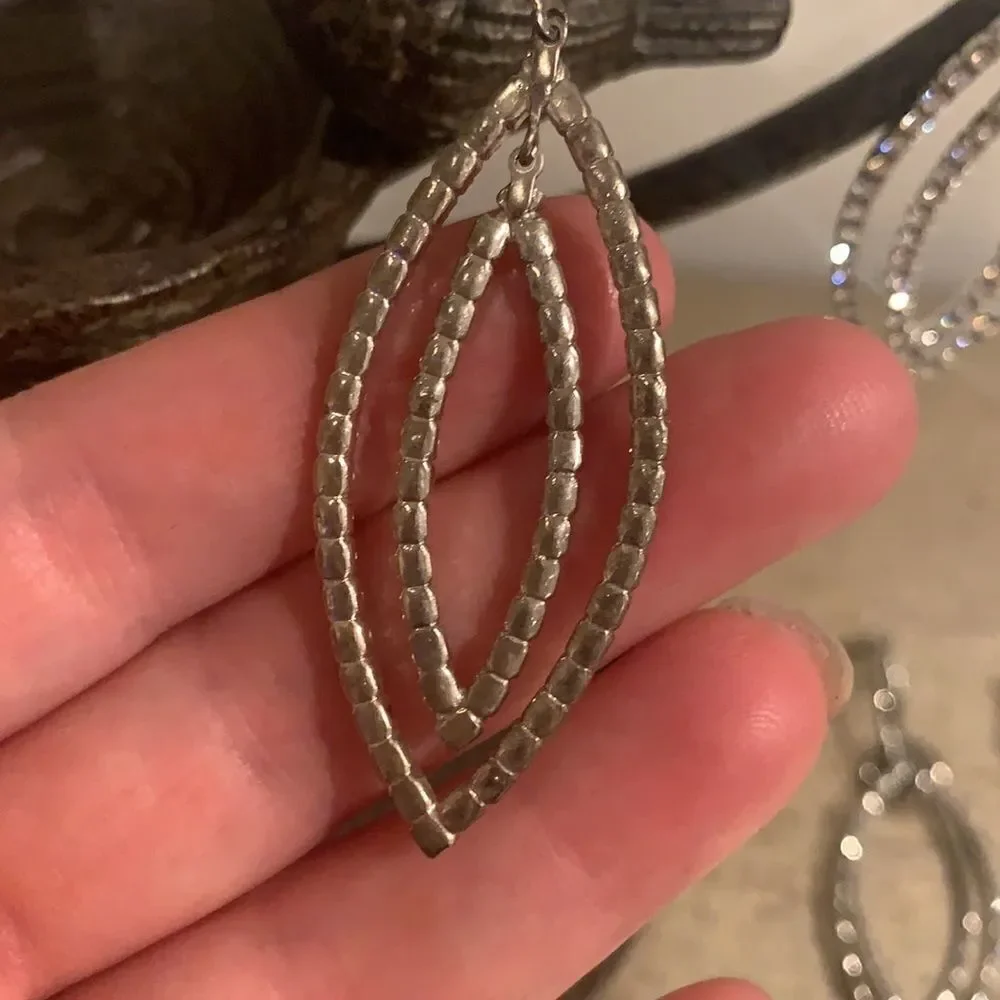 🎉1 hr sale🎉Double layer drop earring - Picture 5 of 5